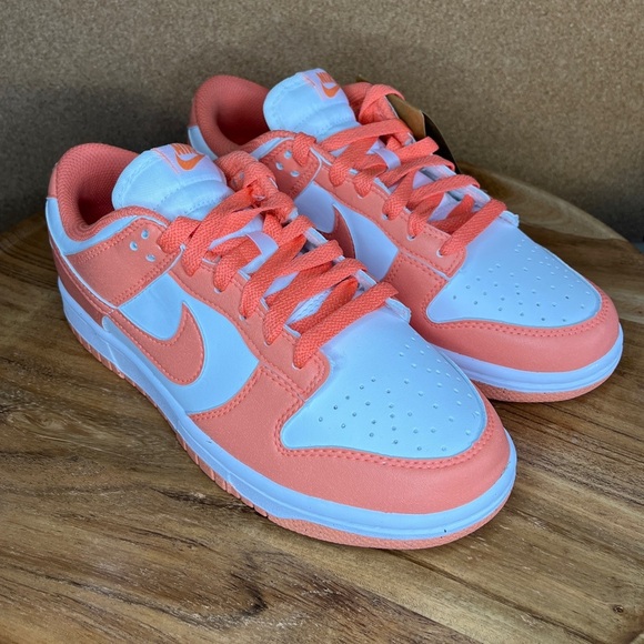 Nike
Dunk
Light wild mango
Brand new - Picture 6 of 7